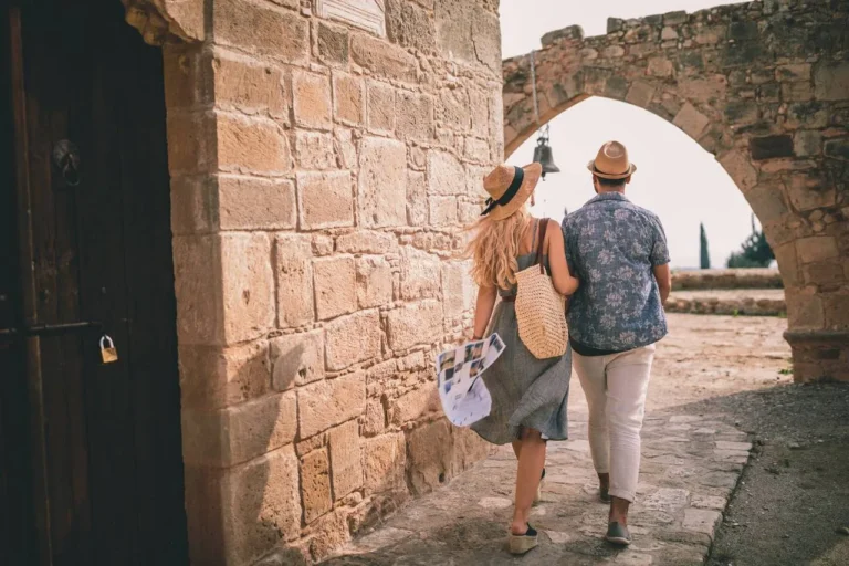 How to Plan Honeymoon on a Budget: A 2026 Strategic Editorial Guide
